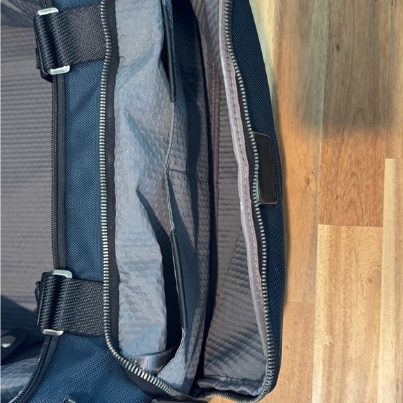 Tumi Alpha Bravo Mason Duffle - Picture 13 of 16